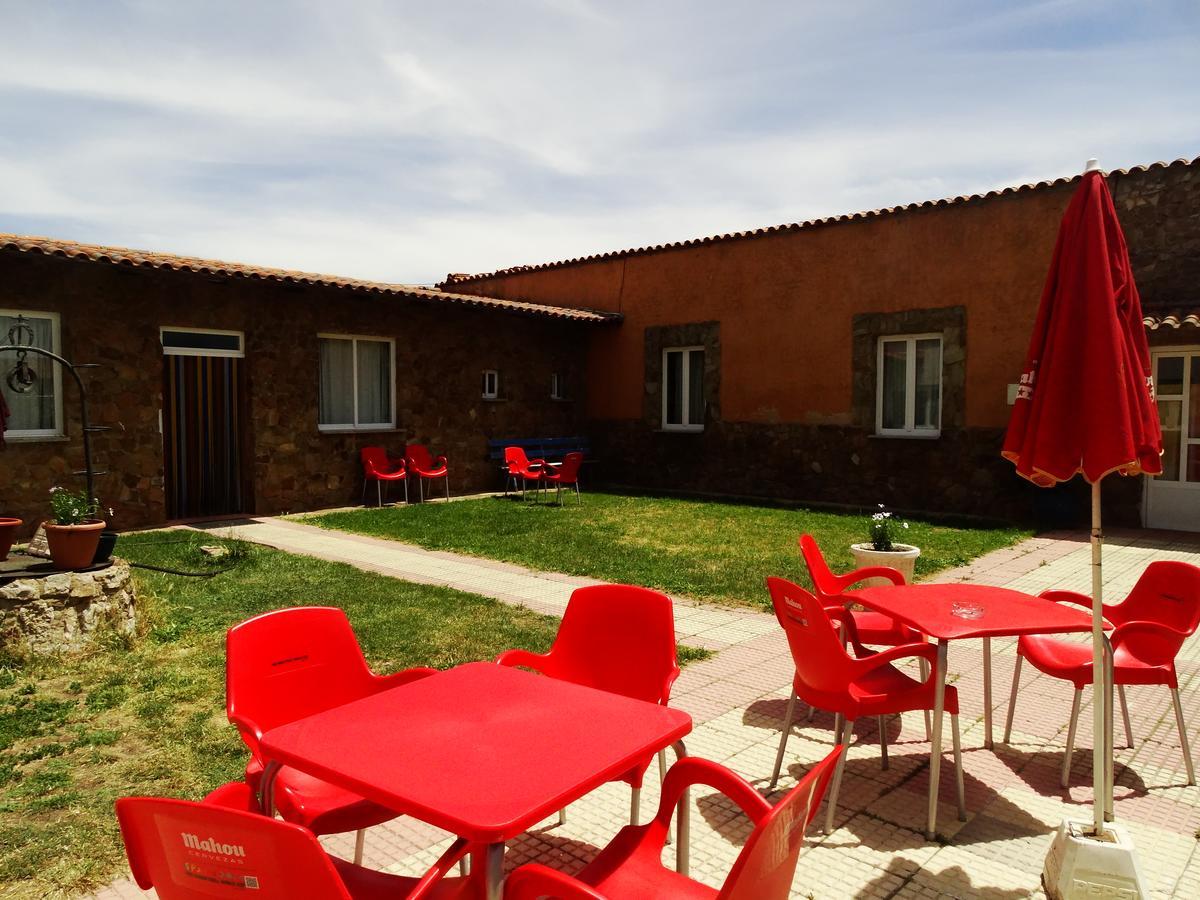 Albergue Santa Ana Сан-Мартин-дель-Камино Экстерьер фото